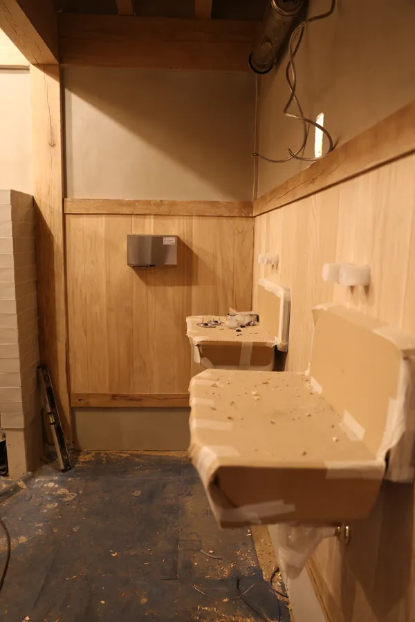 washbasins in WC, under construction