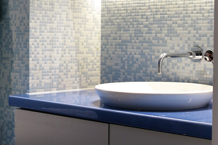 bathroom with Bisazza mosaic and Pyrolave blue counter