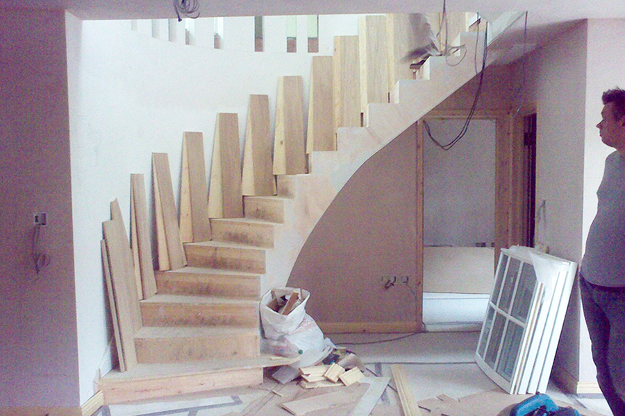 Installing the steps of the stairs