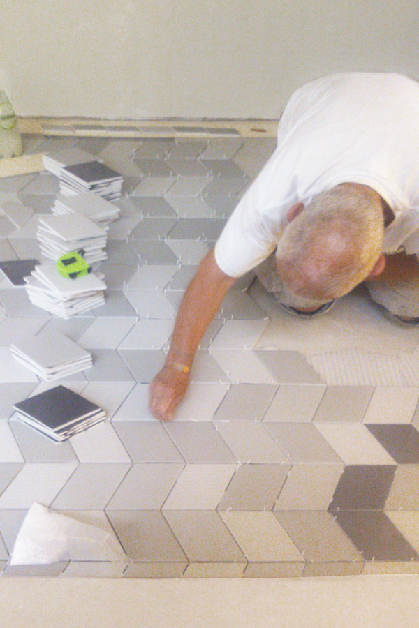 Diamond-pattern tiling detail