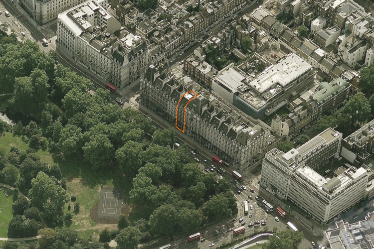 Aerial view of Grosvenor Place and Buckingham Palace gardens
