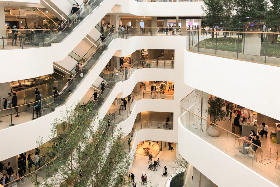Interior atrium of Parc1 Hyundai Seoul department store