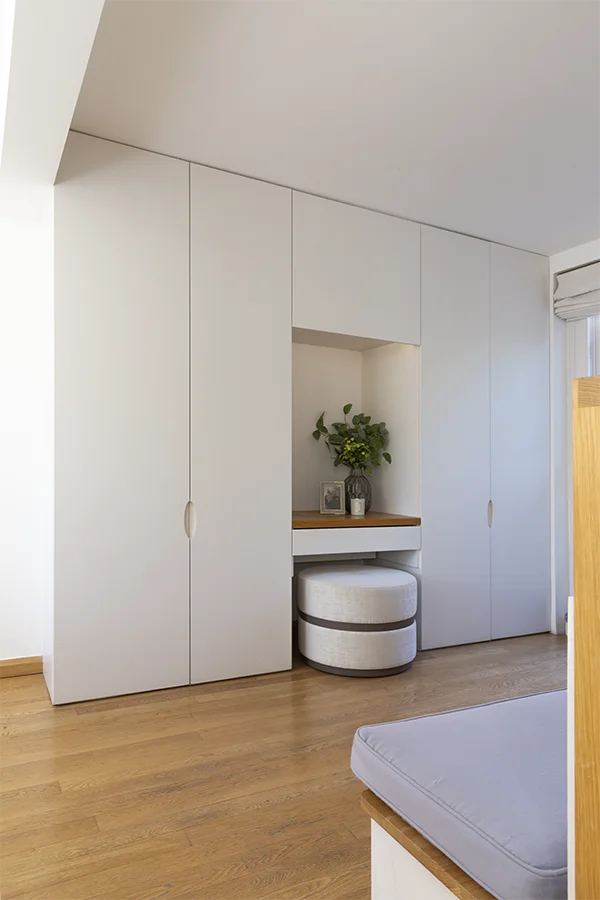 Master dressing room with make-up area