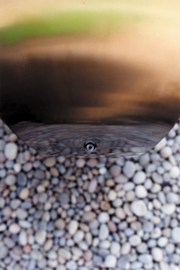 Spring spout