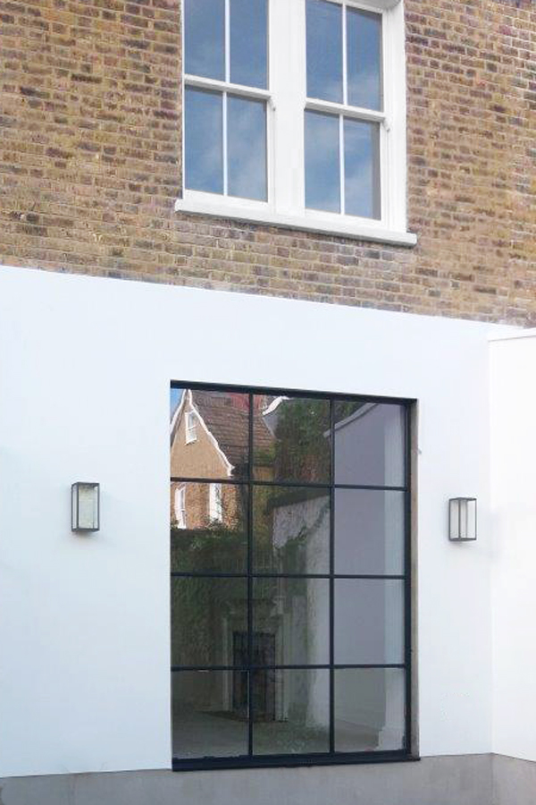 Facade of the semi-detached house